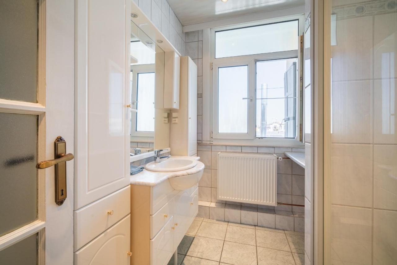 Large Antwerp City Center Apartments Esterno foto